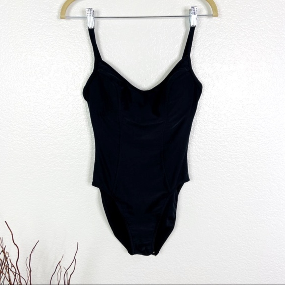 VICTORIA'S SECRET Underwire One-Piece Swimsuit